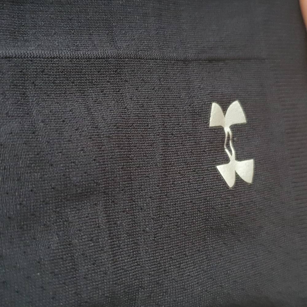 Under Armour Tank - Picture 3 of 3